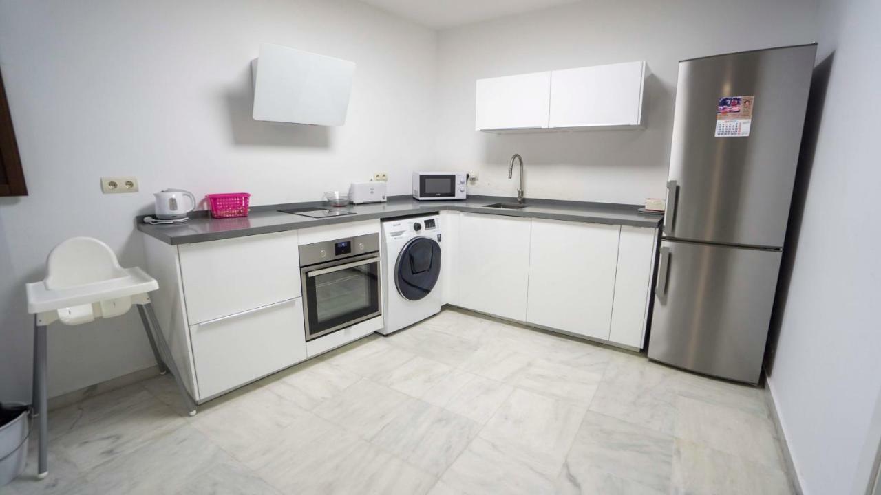 Rentalsevilla Espacioso Duplex En La Puerta Real Sevilha Exterior foto
