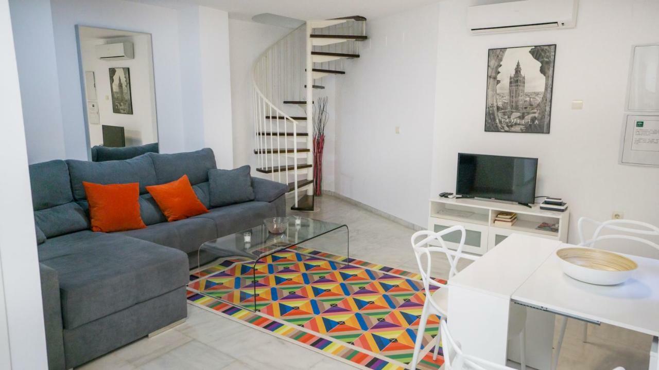 Rentalsevilla Espacioso Duplex En La Puerta Real Sevilha Exterior foto