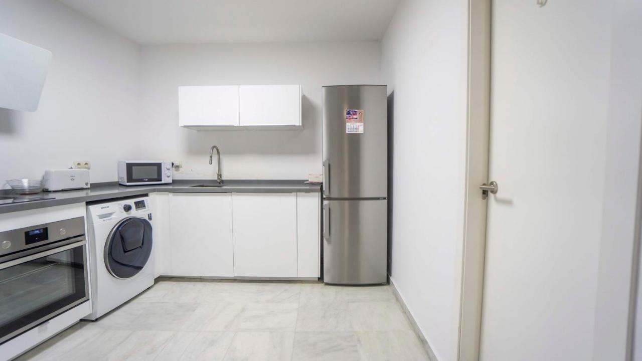 Rentalsevilla Espacioso Duplex En La Puerta Real Sevilha Exterior foto