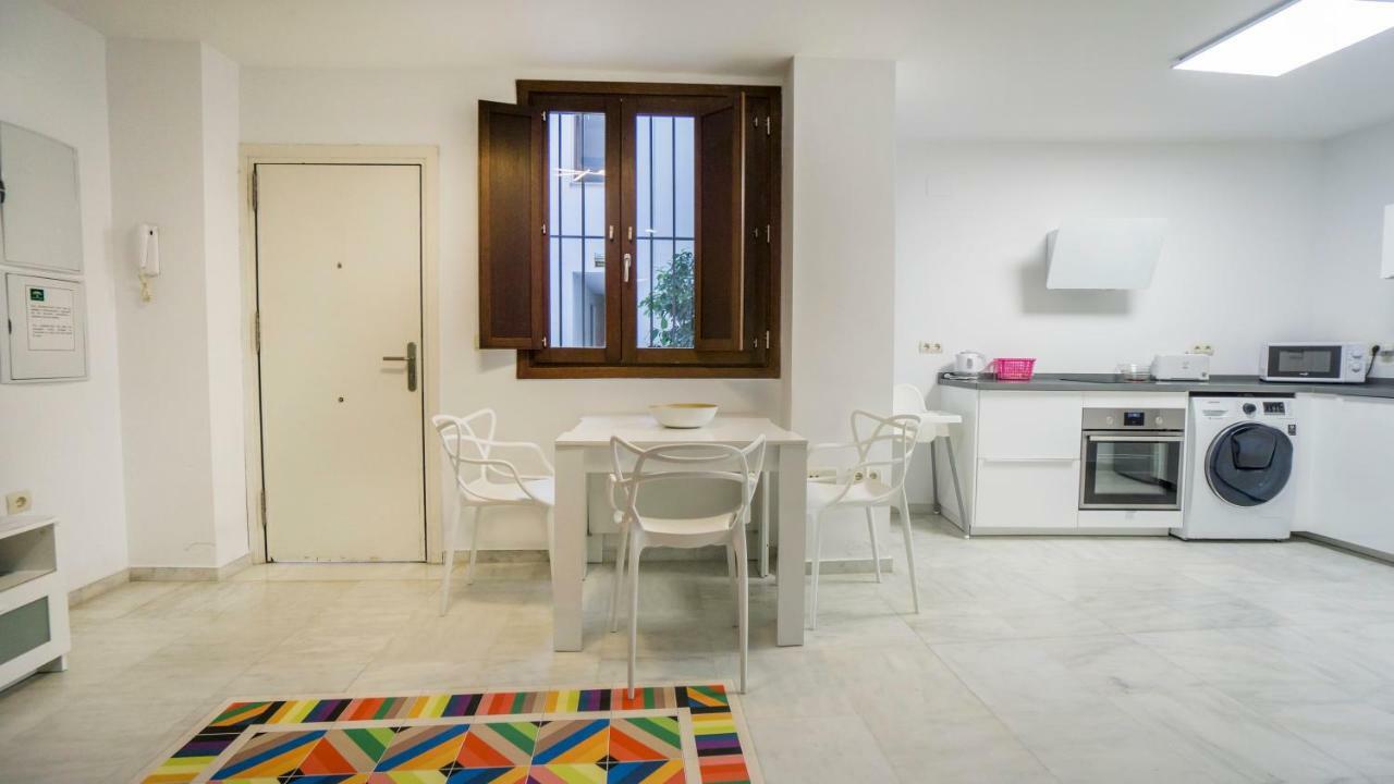 Rentalsevilla Espacioso Duplex En La Puerta Real Sevilha Exterior foto