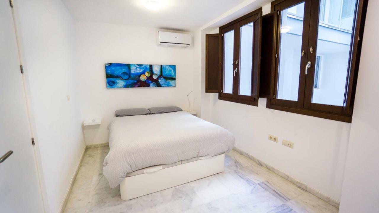 Rentalsevilla Espacioso Duplex En La Puerta Real Sevilha Exterior foto