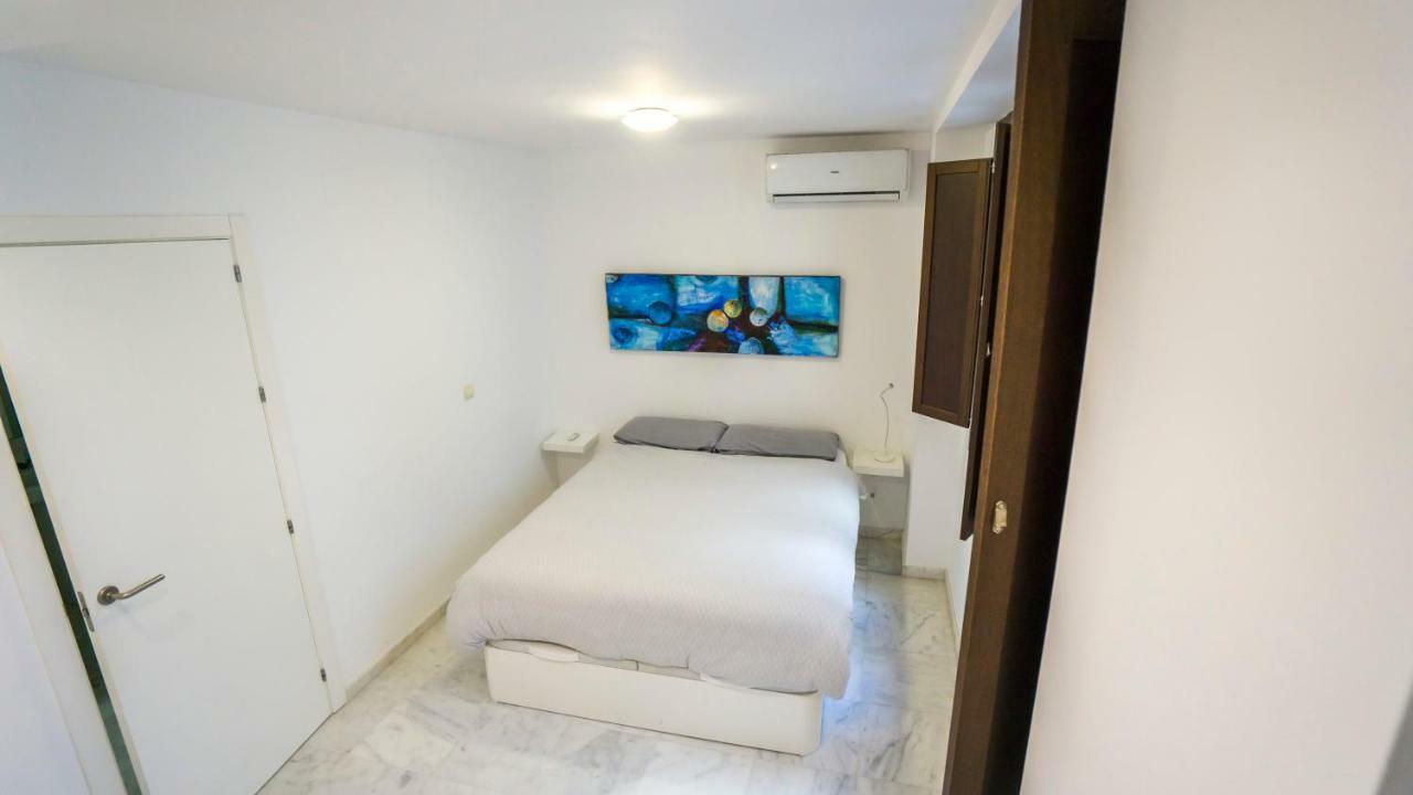 Rentalsevilla Espacioso Duplex En La Puerta Real Sevilha Exterior foto