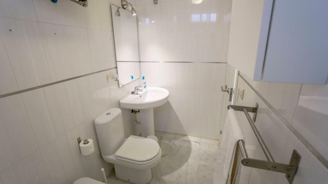 Rentalsevilla Espacioso Duplex En La Puerta Real Sevilha Exterior foto